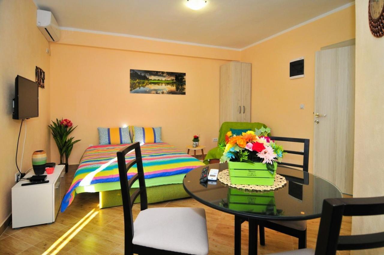 Apartments M&T Тиват Екстериор снимка