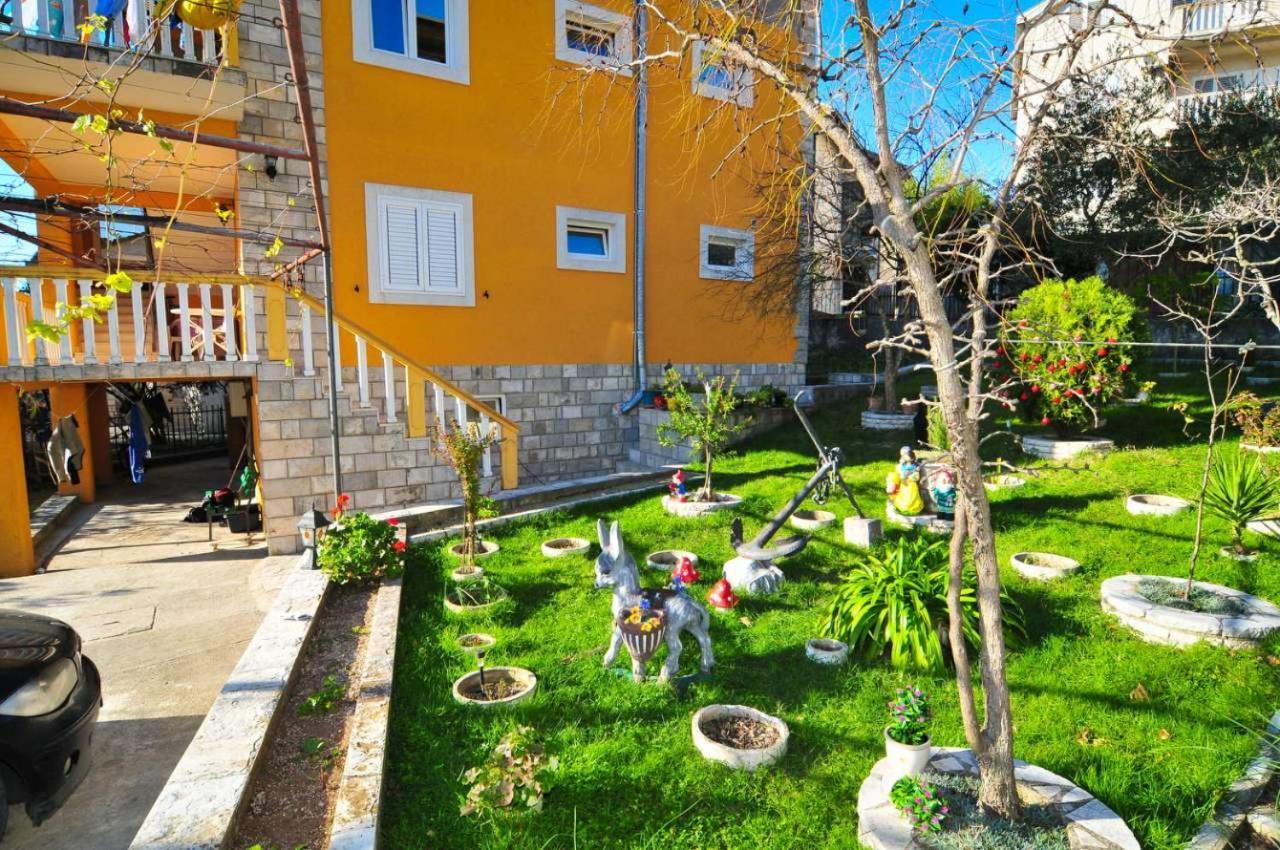 Apartments M&T Тиват Екстериор снимка